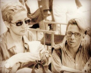 Betty Lago e Paulo Marra - Filmagens de "Alô?! E a minha comissão? de 1998 (Acervo Paulo Marra) Betty Lago e Paulo Marra - Filmagens de "Alô?! E a minha comissão? de 1998 (Acervo Paulo Marra)