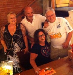 Cecília D'Antino, lançamento do livro "Elvira Lata", em 2014 (Créditos: divulgação) Cecília D'Antino, lançamento do livro "Elvira Lata", em 2014 (Créditos: divulgação)