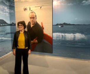 Georgiana de Moraes na Abertura da Exposição “Vinicius de Moraes – Por Toda Minha Vida”, em 19/10/2022. Crédito: Paulo Marra Georgiana de Moraes na Abertura da Exposição “Vinicius de Moraes – Por Toda Minha Vida”, em 19/10/2022. Crédito: Paulo Marra